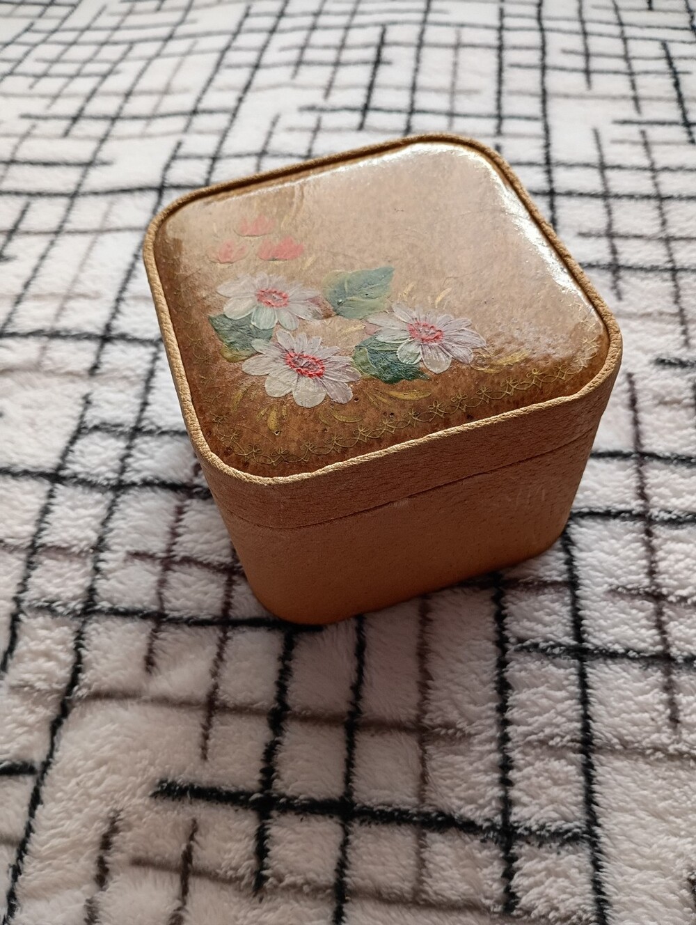 1990s Prestige Pyatigorsk Russia Soviet Union Vintage Box AS IS CONDITION